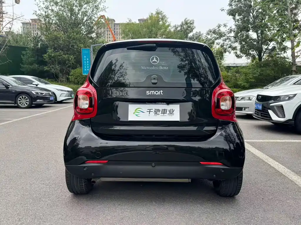 smart Smart Fortwo — миниатюра 9