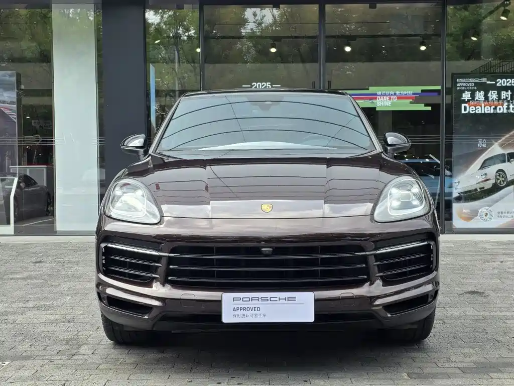 Porsche Cayenne — миниатюра 5