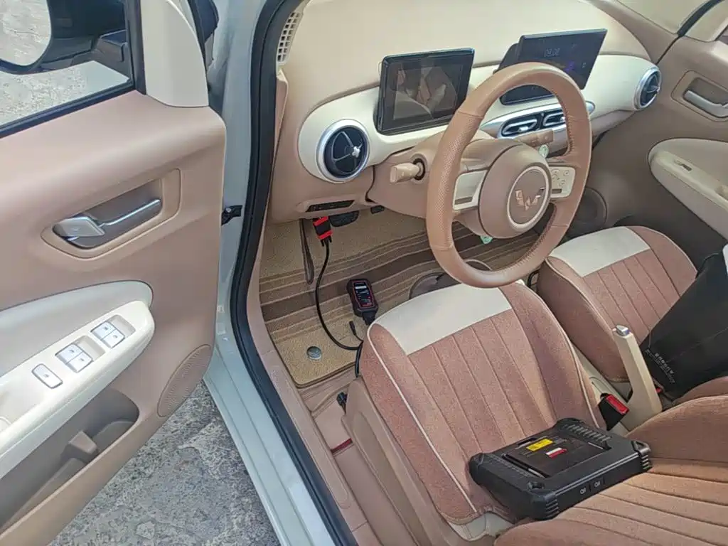 Wuling MINIEV — миниатюра 16