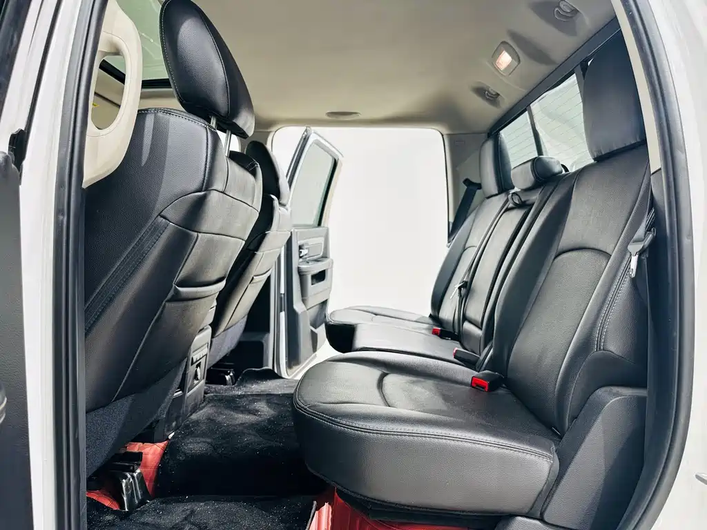 Ram Trucks 2016 5.7L AT