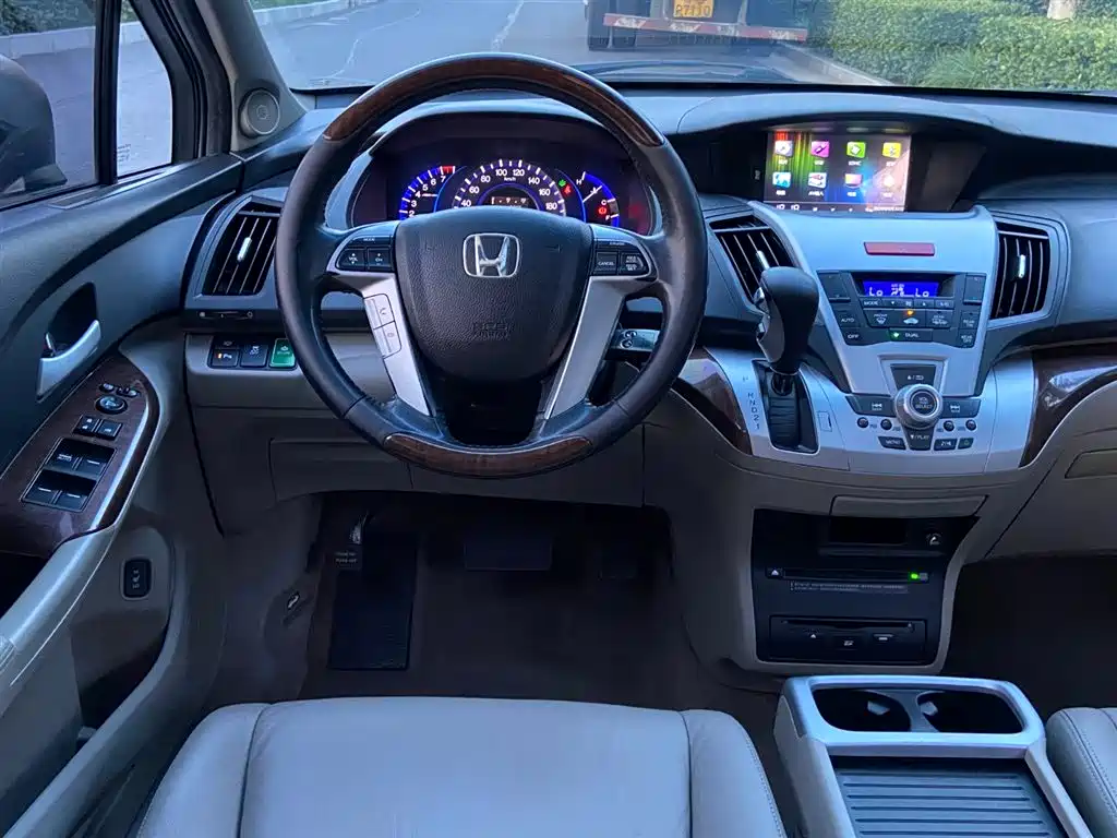 Honda Odyssey 2013 2.4L Luxury