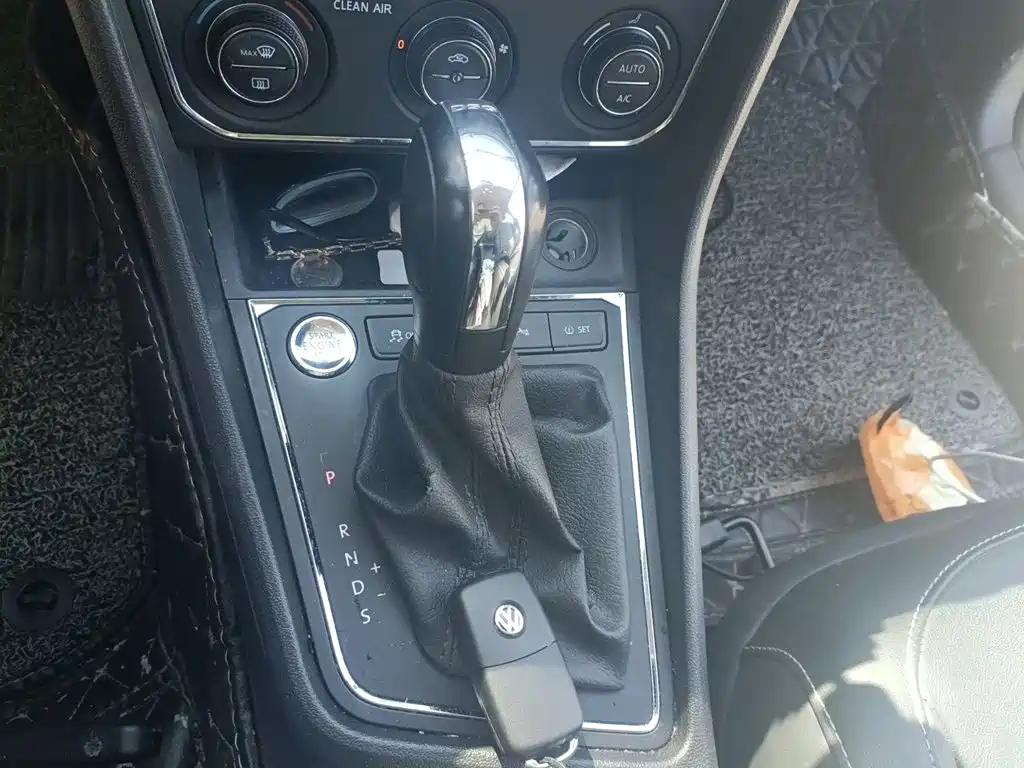 Volkswagen Lavida — миниатюра 15