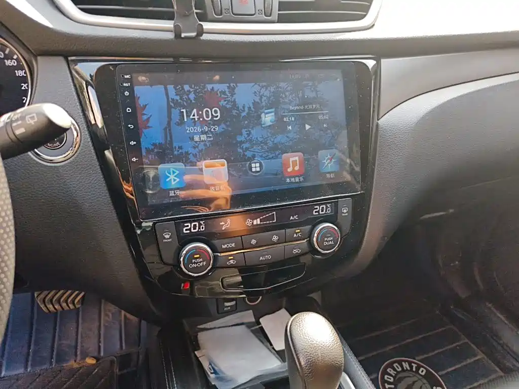 Nissan X-Trail — миниатюра 9