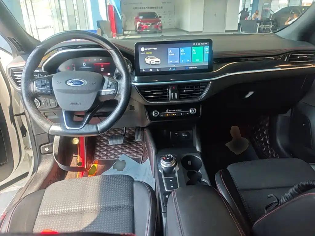Ford Focus — миниатюра 10