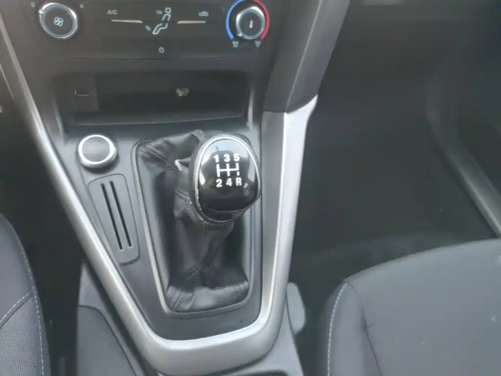 Ford Focus — миниатюра 14