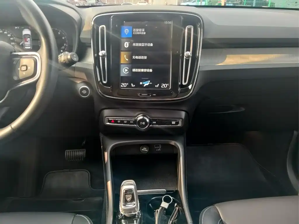 Volvo XC40 — миниатюра 10