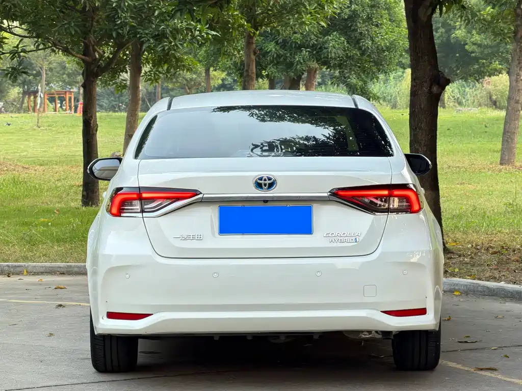 Toyota Corolla — миниатюра 8