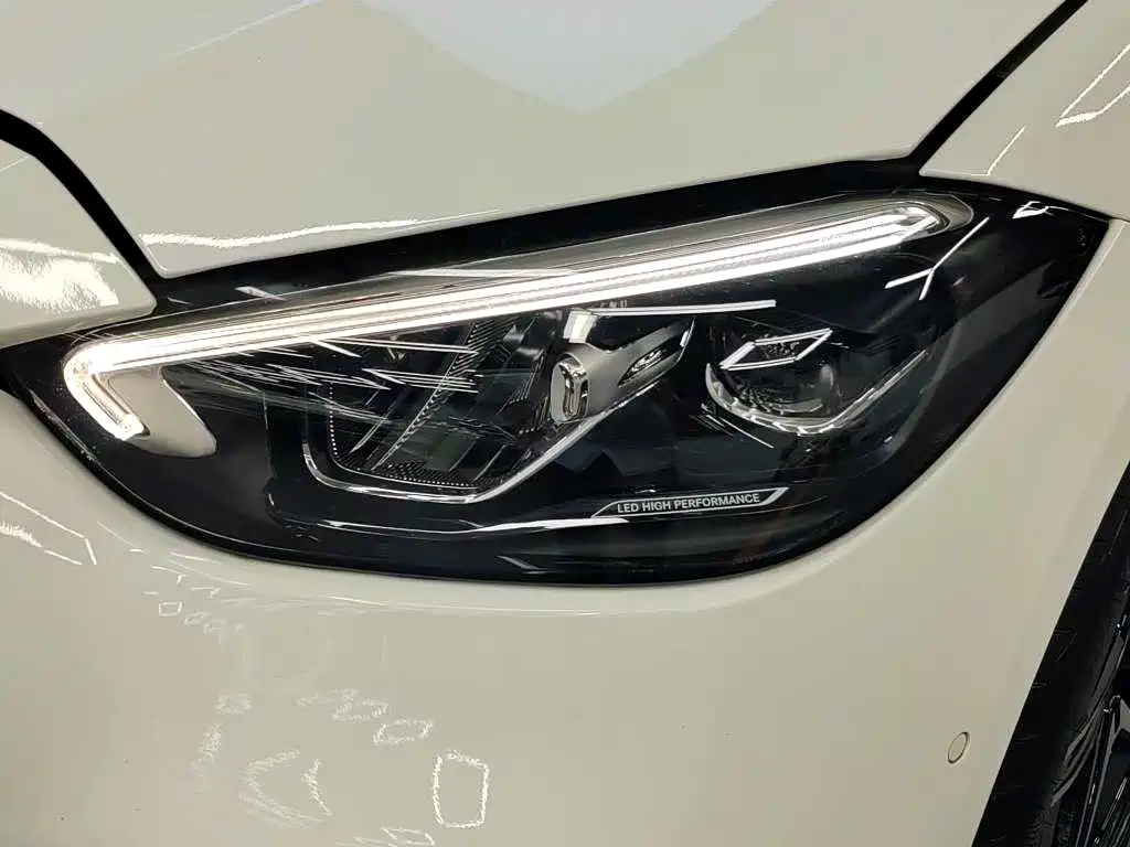 Mercedes-Benz C-Class — миниатюра 15
