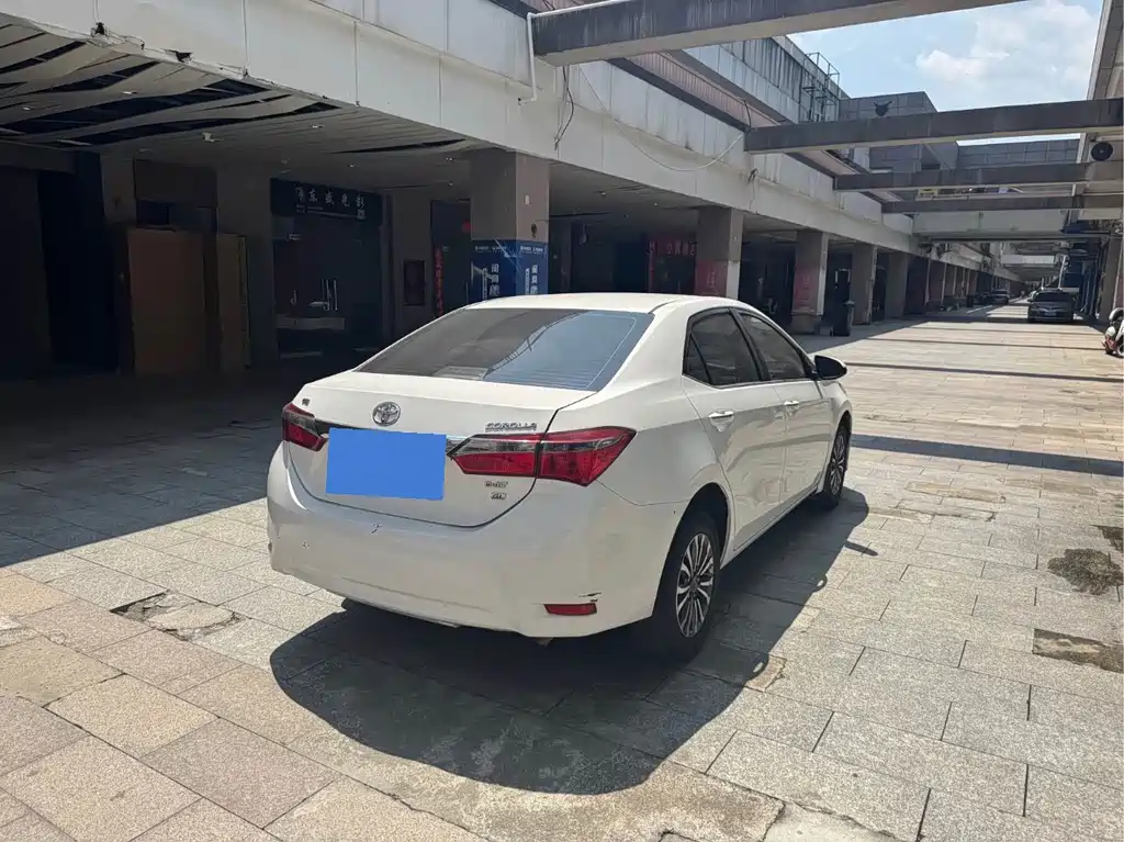 Toyota Corolla — миниатюра 4
