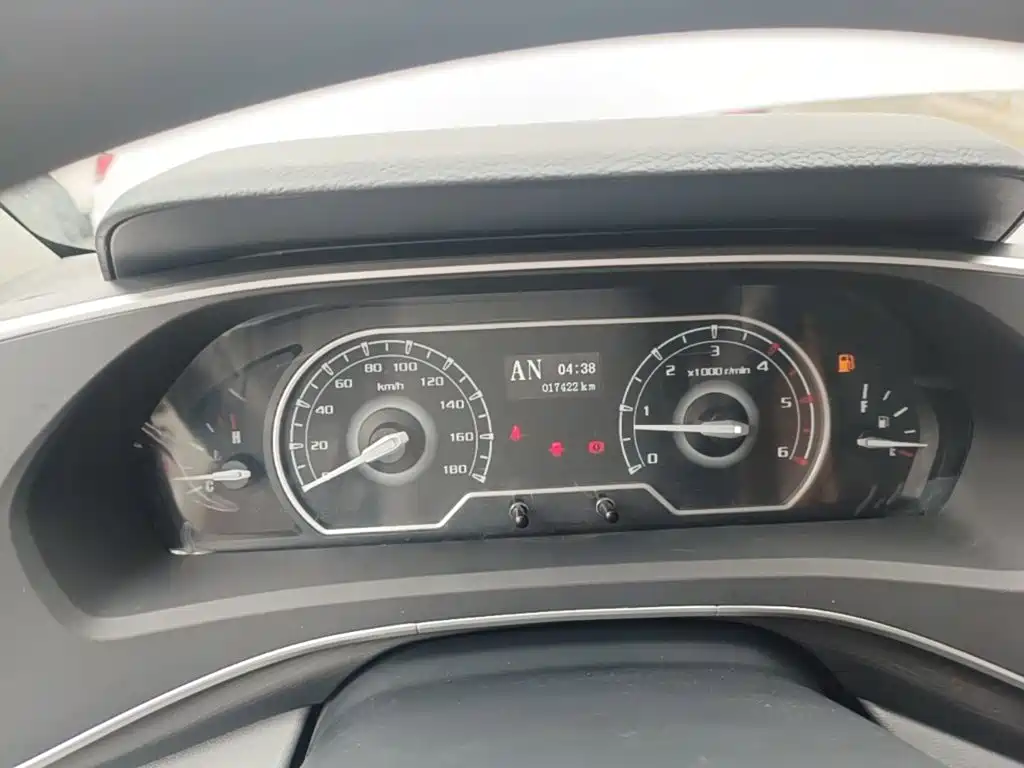 MAXUS V80 — миниатюра 12
