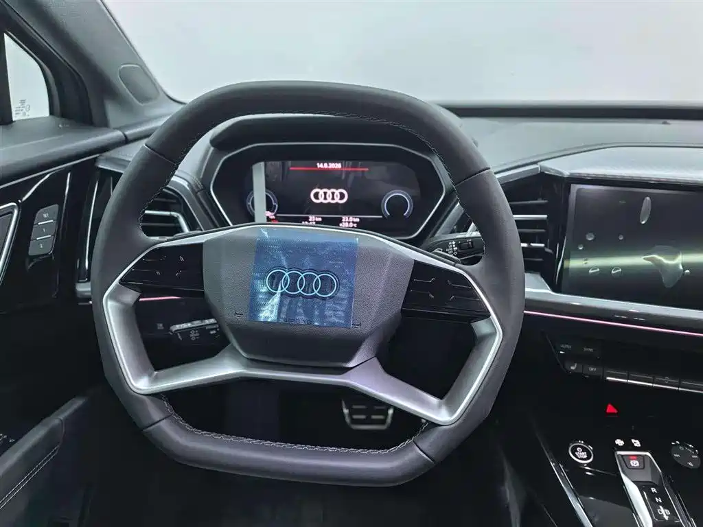Audi Q4 e-tron — миниатюра 9