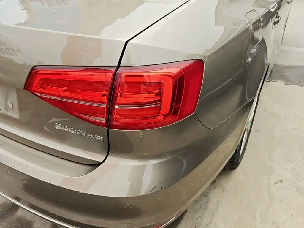 Volkswagen Sagitar — миниатюра 8