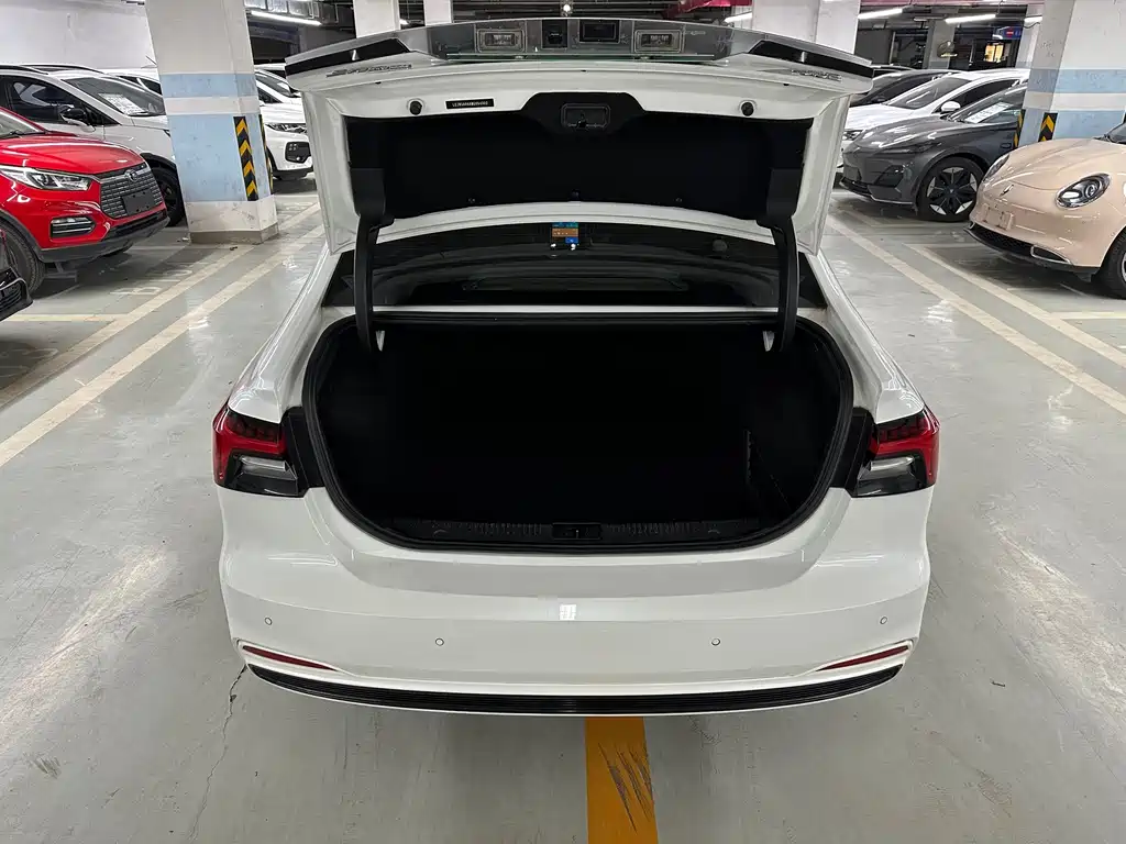 Roewe Feifan ER6 — миниатюра 7