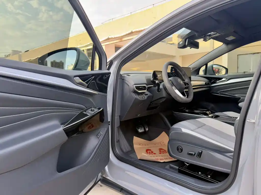 Volkswagen ID.4 Crozz — миниатюра 4