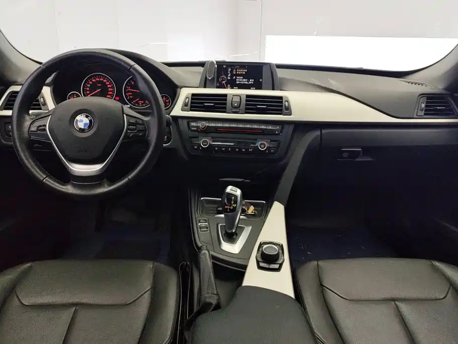 BMW 3 Series GT — миниатюра 12