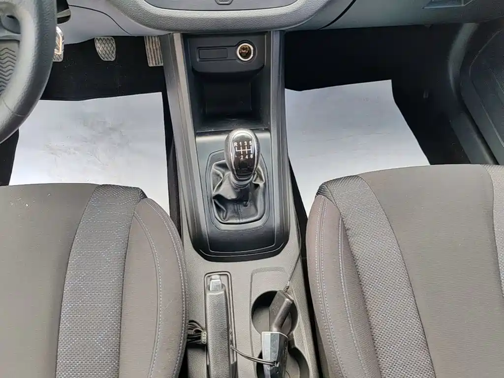 Baojun 310W — миниатюра 14