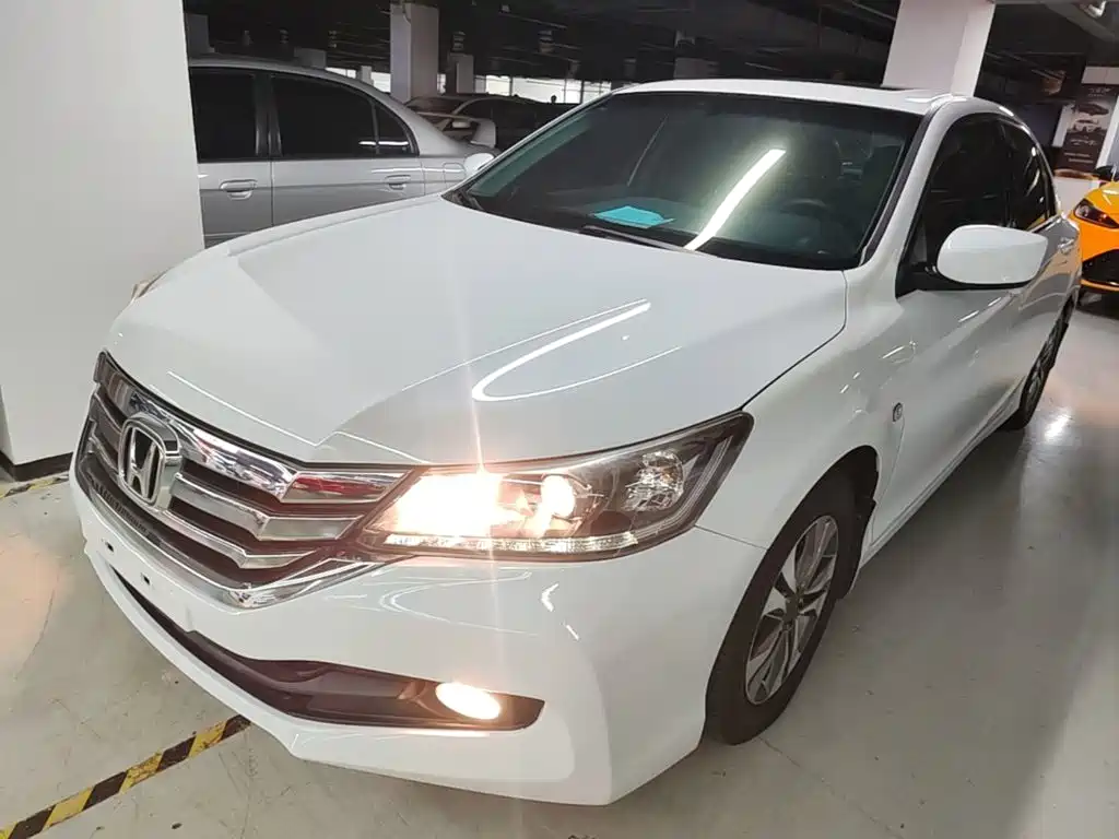 Honda Accord — миниатюра 2