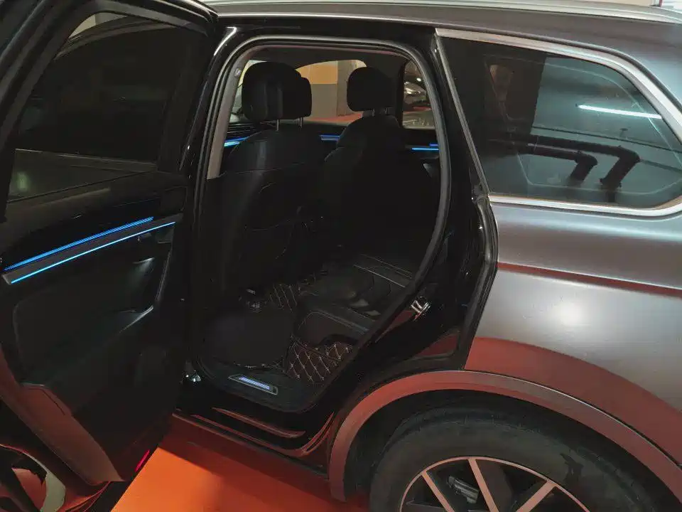 Volkswagen Touareg — миниатюра 6