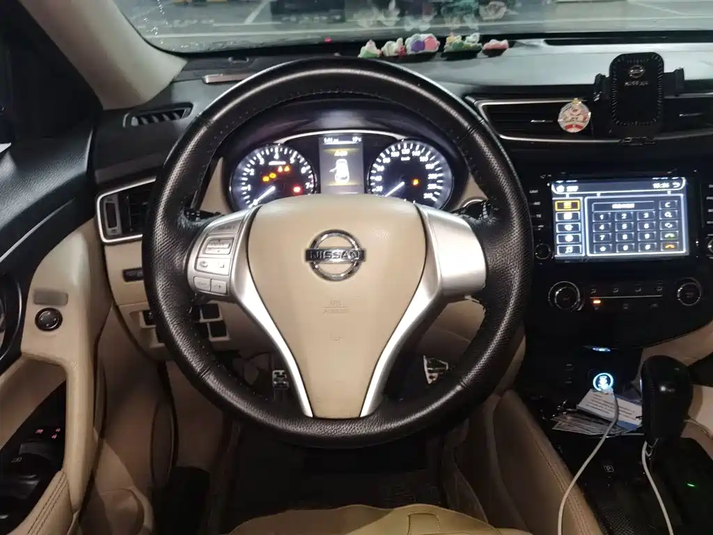 Nissan X-Trail — миниатюра 3