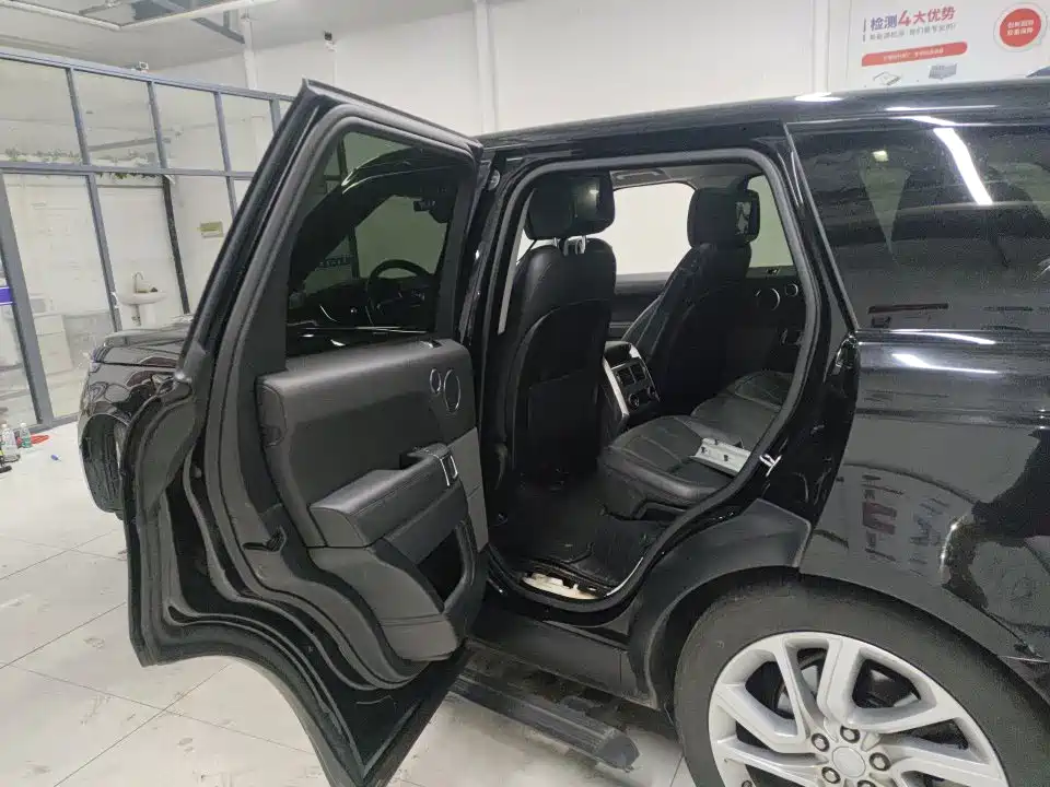 Land Rover Sport — миниатюра 8