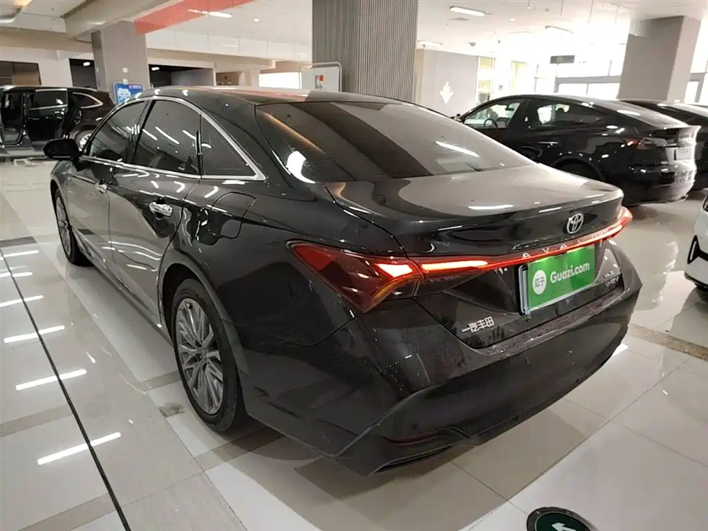 Toyota Avalon 2024 2.0L Luxury