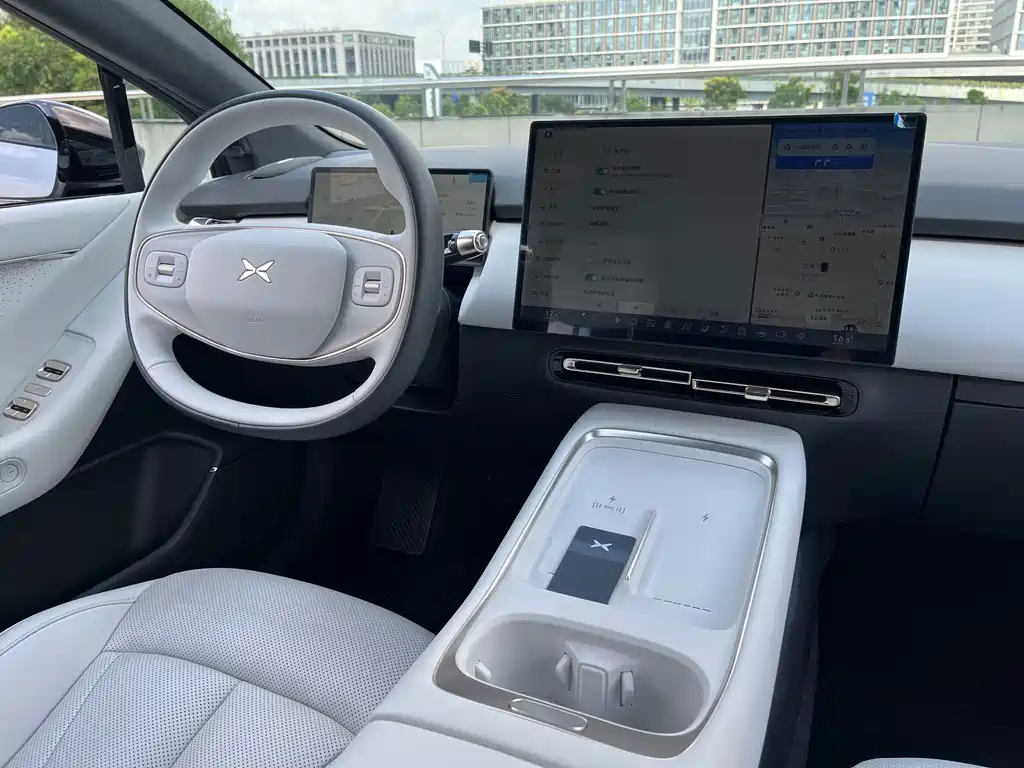 XPeng P7+ — миниатюра 11