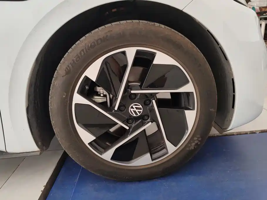 Volkswagen ID.3 — миниатюра 6