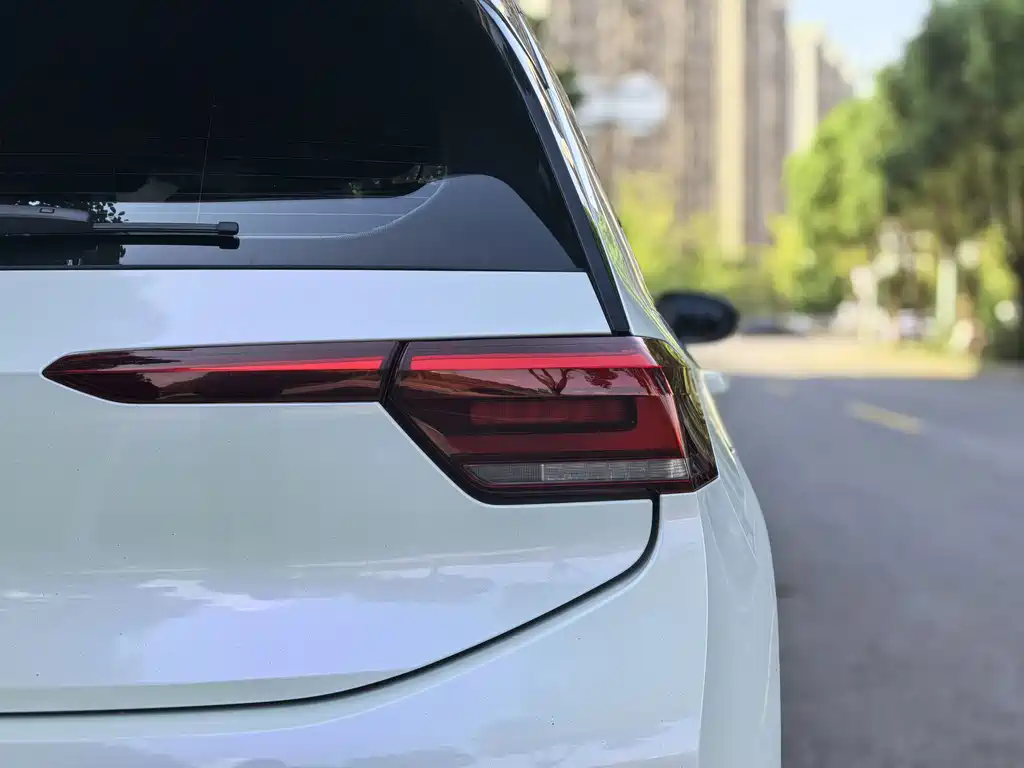 Volkswagen ID.3 — миниатюра 8