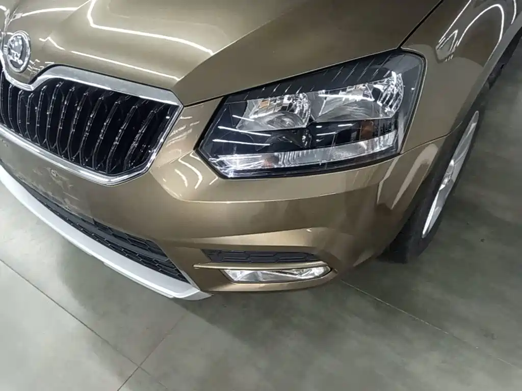 Skoda Yeti — миниатюра 24