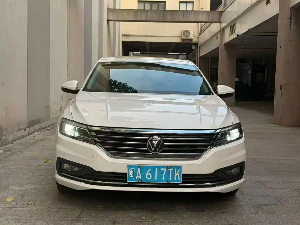Volkswagen Lavida — миниатюра 2
