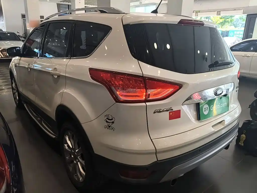 Ford Kuga — миниатюра 5