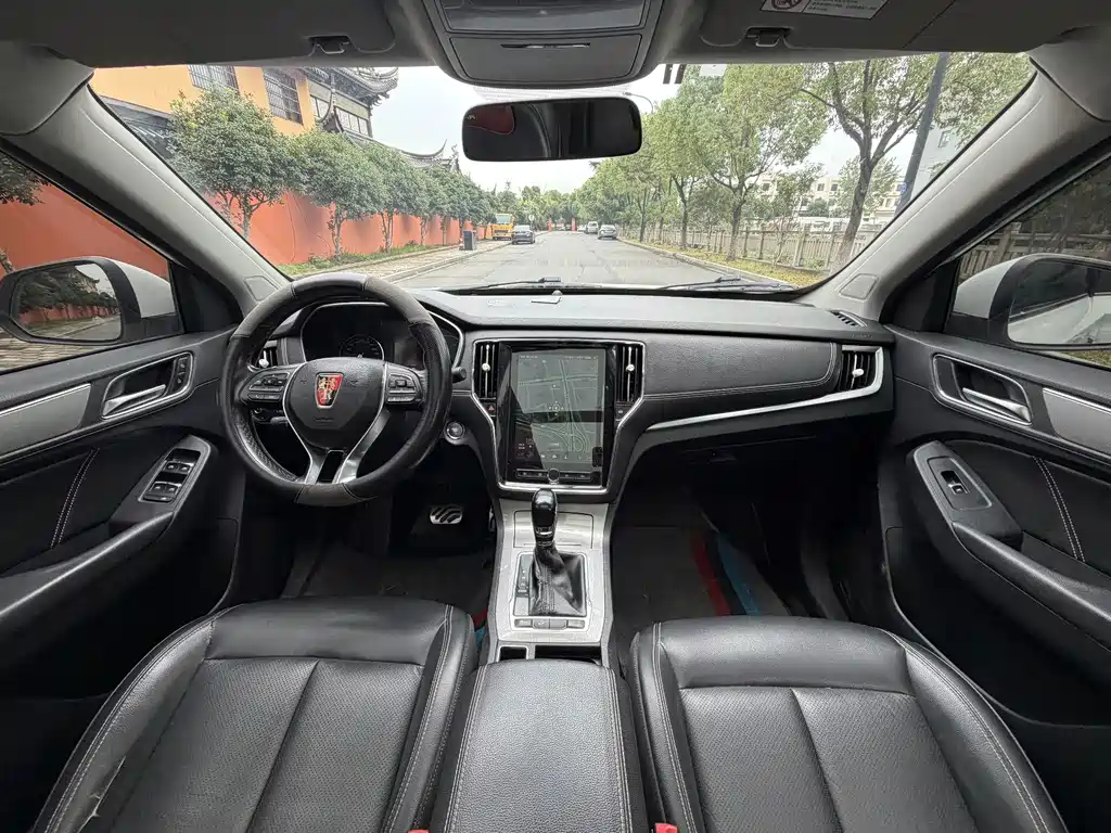 Roewe RX5 — миниатюра 6