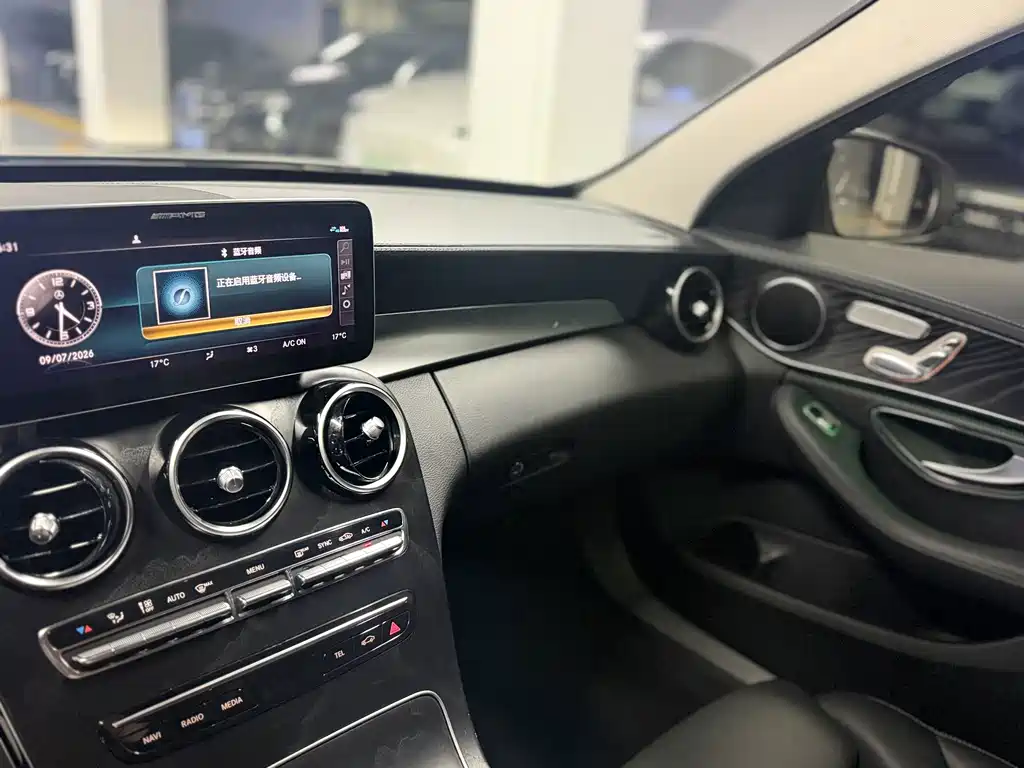 Mercedes-Benz C-Class — миниатюра 13