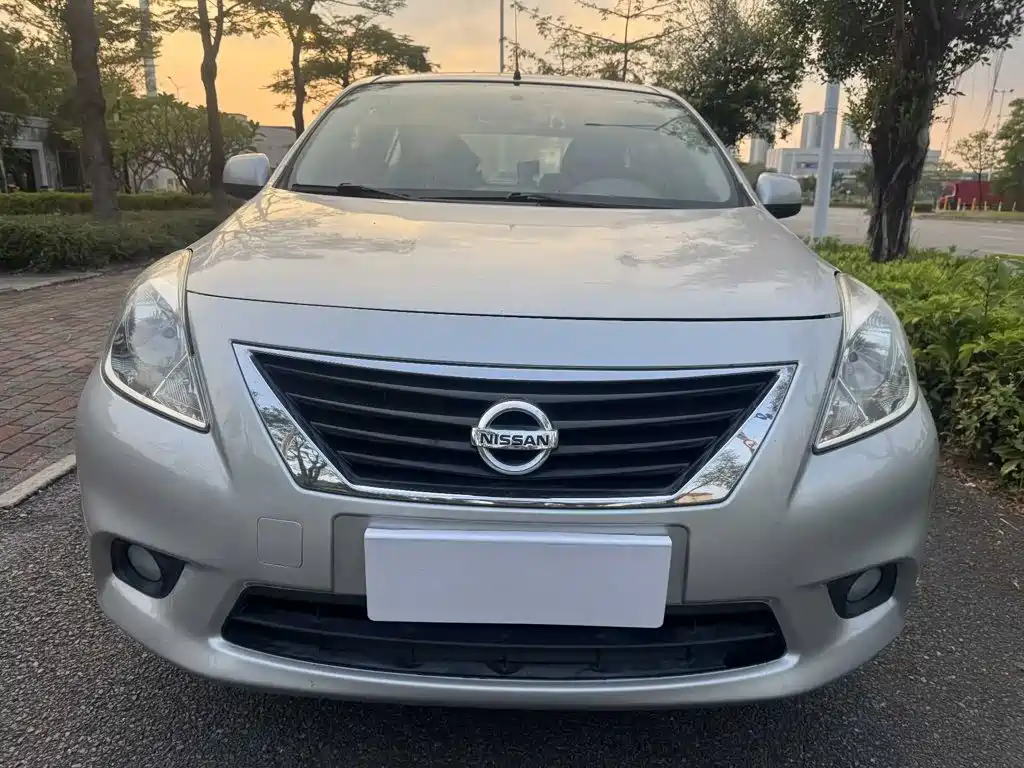 Nissan Sunny — миниатюра 2
