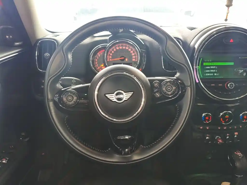 MINI Mini Countryman — миниатюра 11