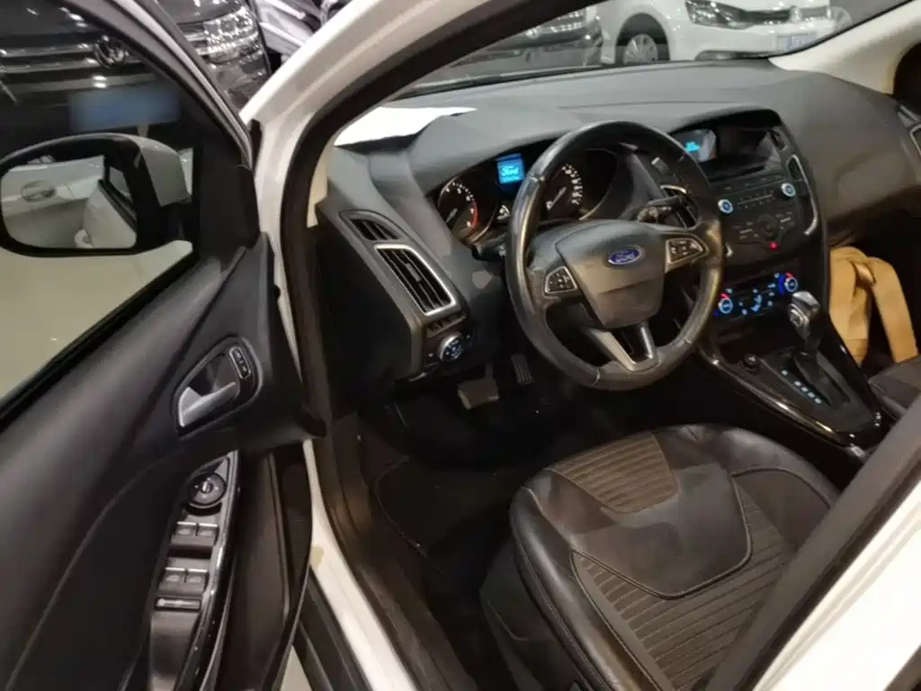 Ford Focus — миниатюра 16
