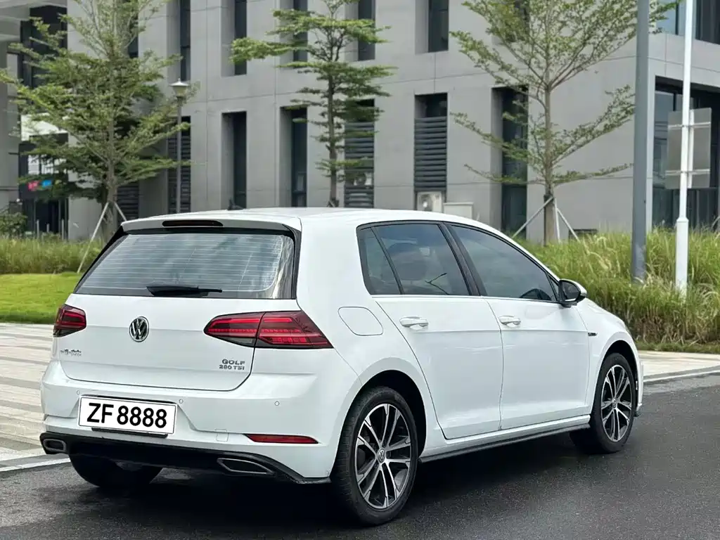 Volkswagen Golf — миниатюра 9