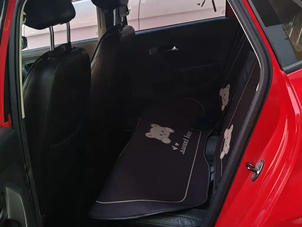 Volkswagen Polo — миниатюра 6