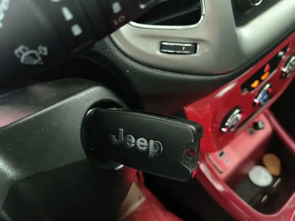 Jeep Compass — миниатюра 9