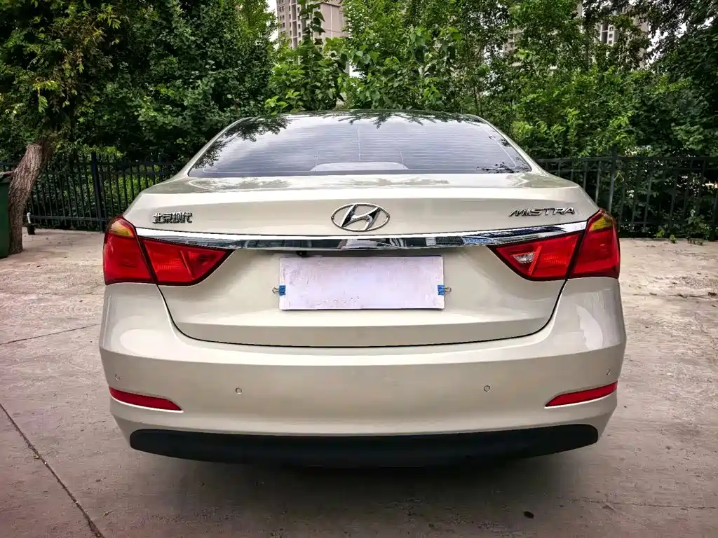 Hyundai Mistra — миниатюра 4