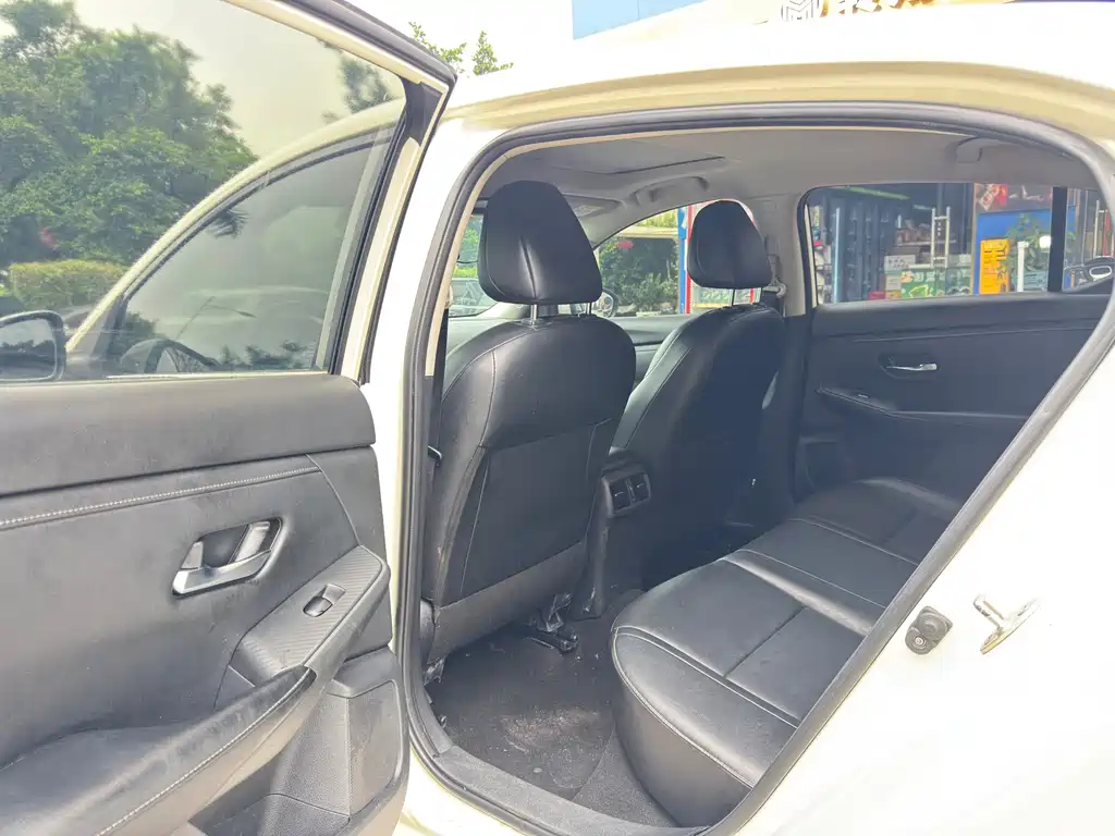 Nissan Sylphy — миниатюра 4
