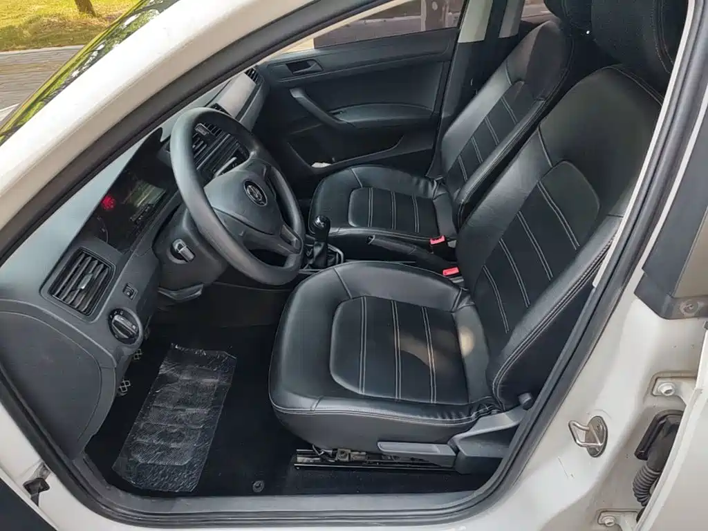 Volkswagen Santana — миниатюра 15