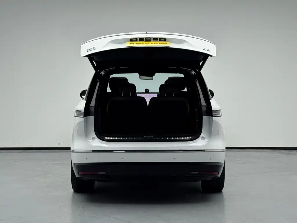 NIO ES8 — миниатюра 10