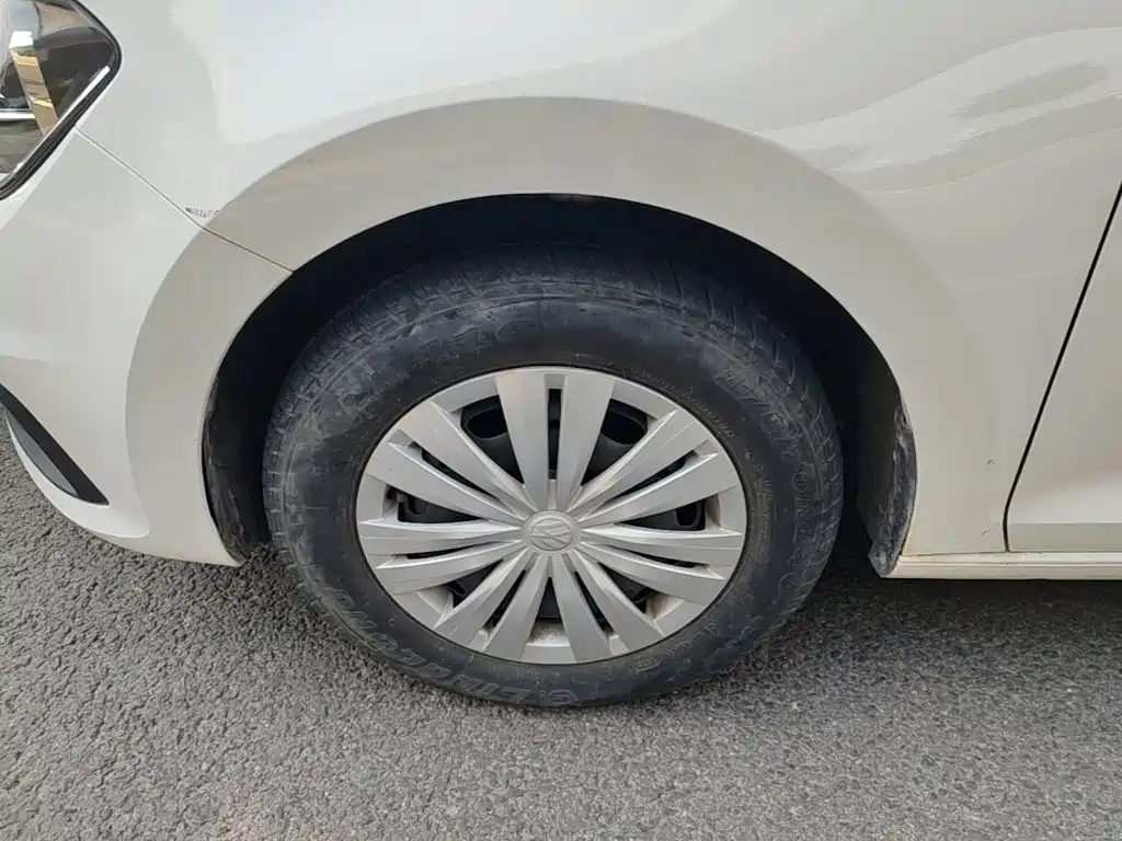 Volkswagen Santana — миниатюра 23