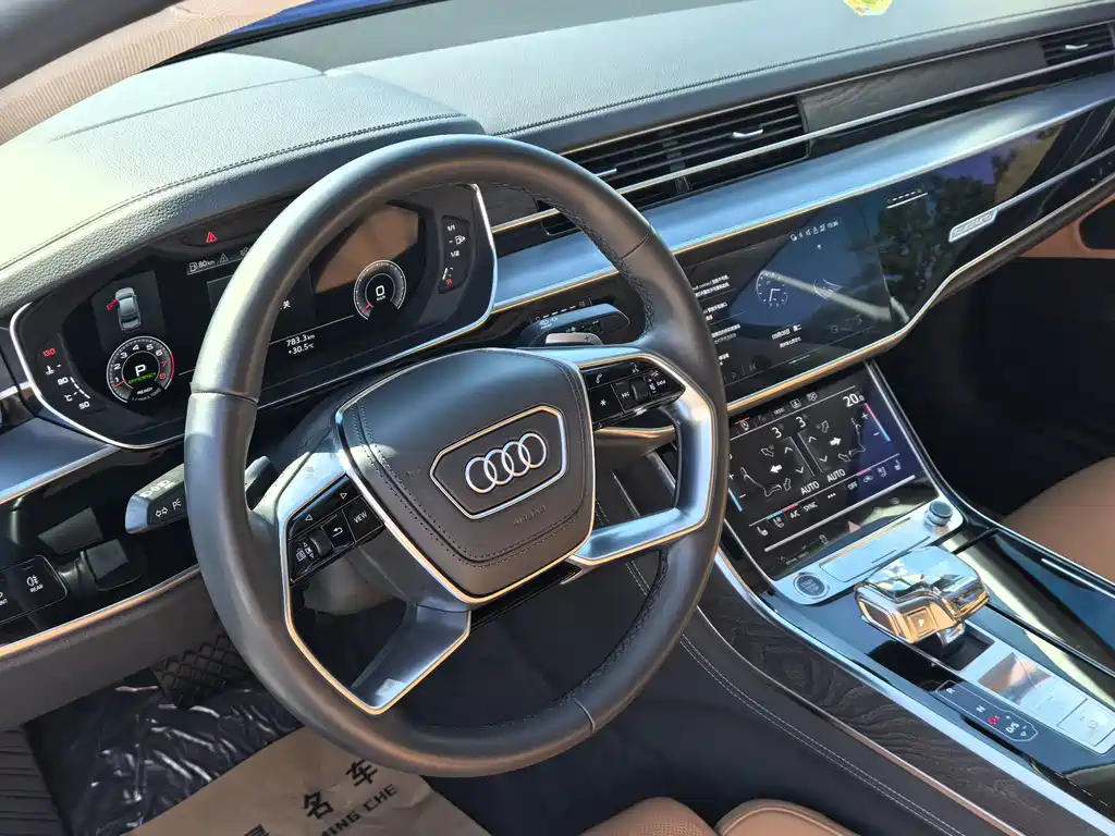 Audi A8 — миниатюра 5