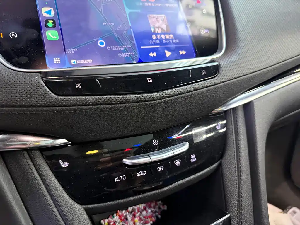 Cadillac XT6 — миниатюра 8