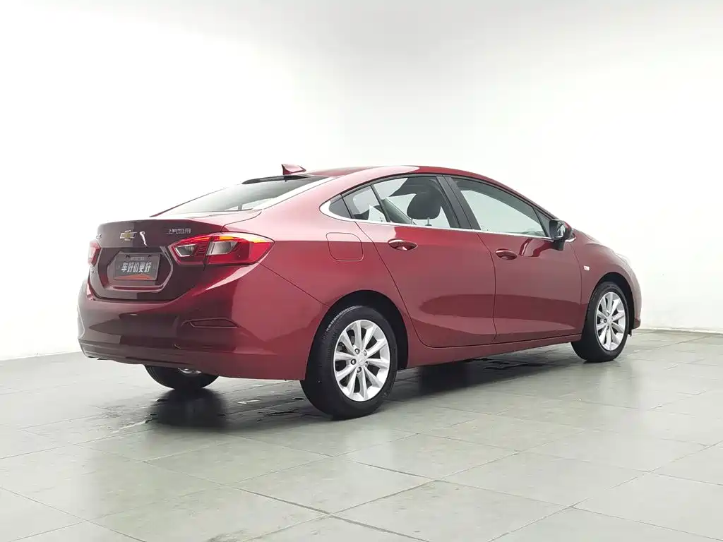 Chevrolet Cruze — миниатюра 2