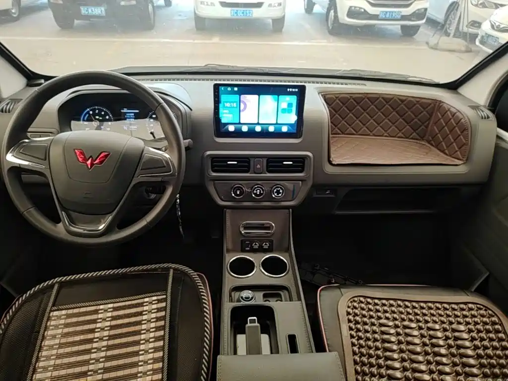 Wuling Yangguang — миниатюра 14