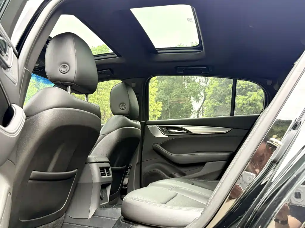 Cadillac CT5 — миниатюра 14