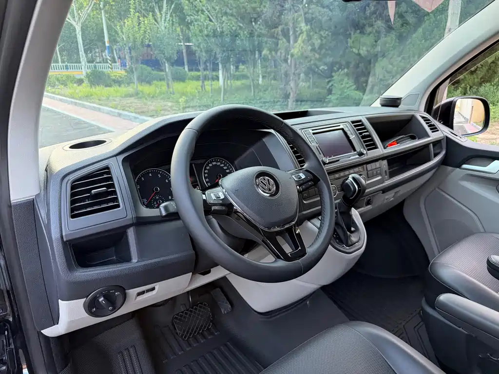 Volkswagen Caravelle 2.0TSI 4WD Luxury Edition 7 seats, фото 12